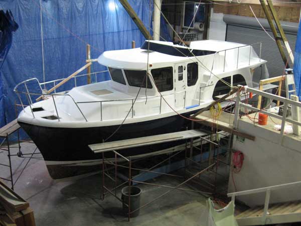 Pilothouse motoryacht trawler